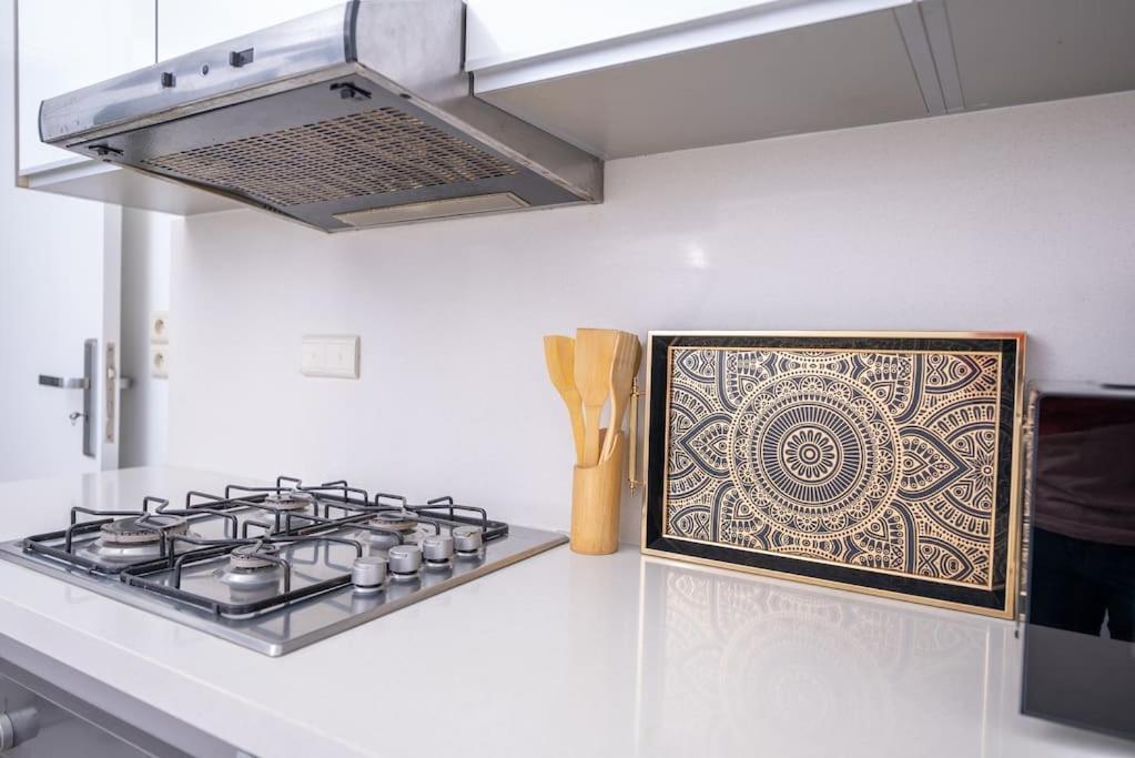 Tradition Meets Modern: 2Br Flat In Rabat Hassan 外观 照片